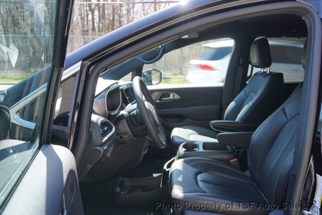 2026 Chrysler Pacifica Select FWD - 23011556 - 8