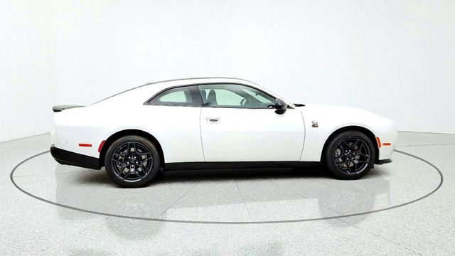 2026 Dodge Charger Scat Pack Plus 2-Door AWD w/ Preferred Pkg 22B & Blacktop Pkg - 23100371 - 3