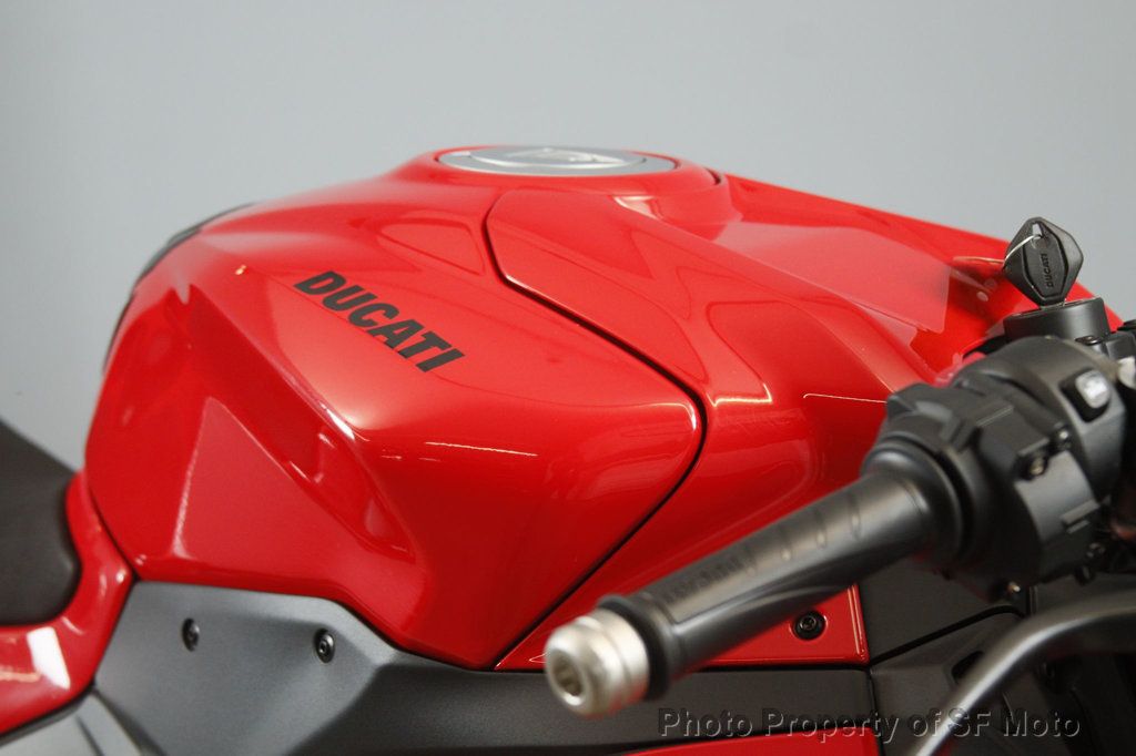 2026 Ducati Panigale V2 One Owner, 597 Miles - 22994960 - 32