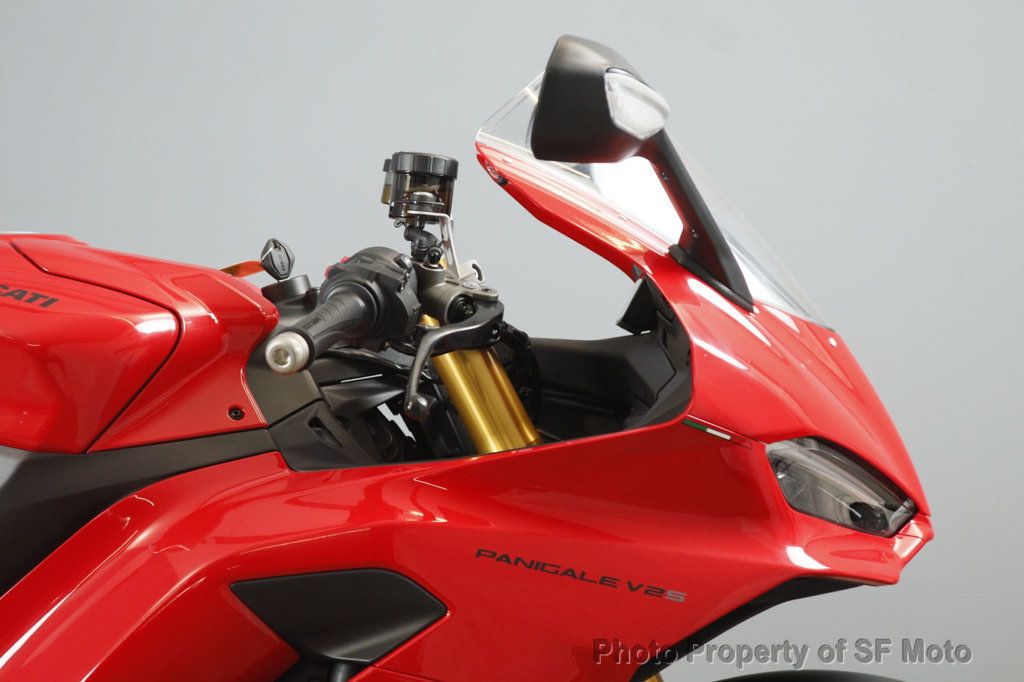 2026 Ducati Panigale V2 One Owner, 597 Miles - 22994960 - 5