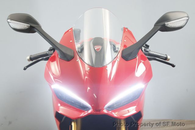 2026 Ducati Panigale V2 S One Owner, 606 Miles - 22994960 - 23