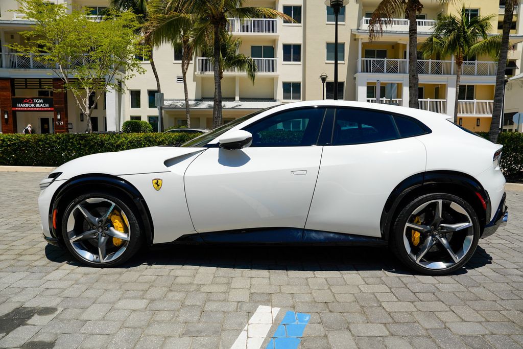 2026 Ferrari Purosangue  - 23015679 - 13