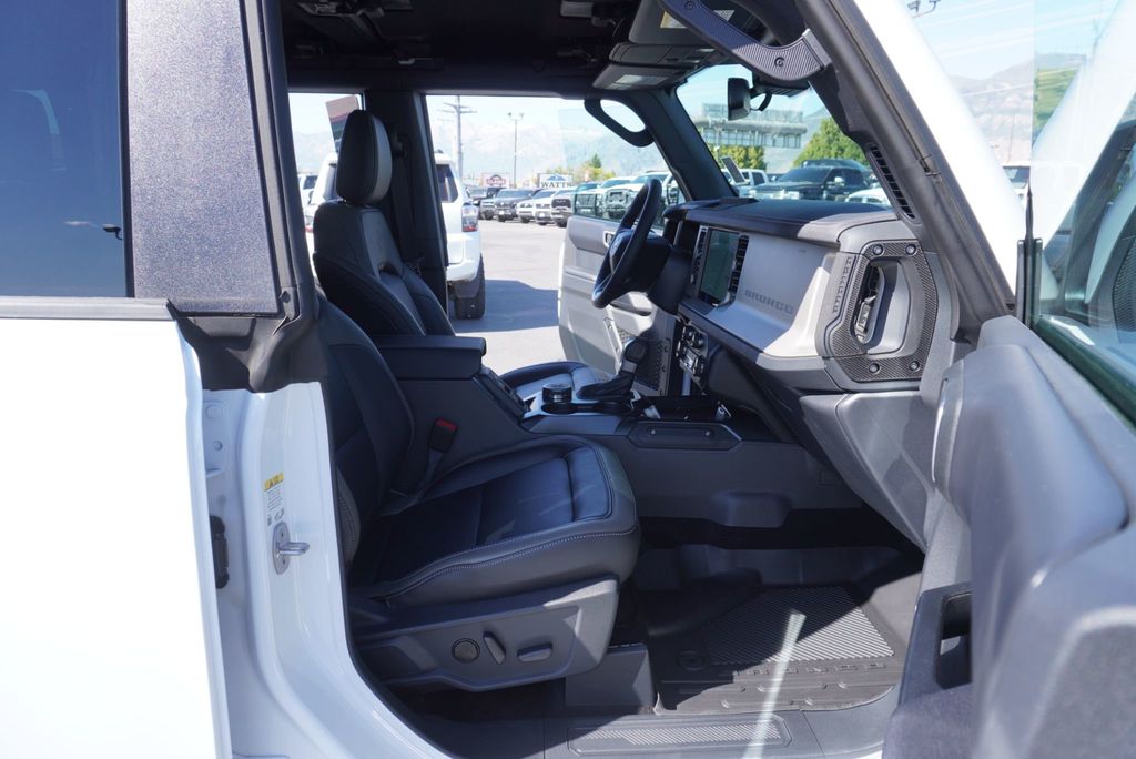 2026 Ford Bronco OUTER BANKS - 23070615 - 21