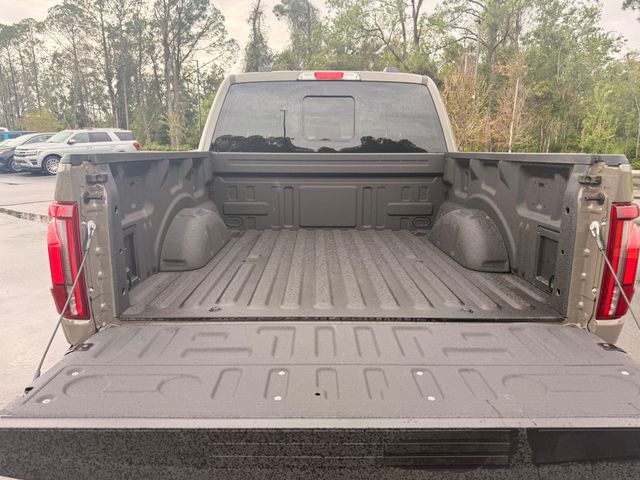 2026 Ford F-150 LARIAT - 23090642 - 19