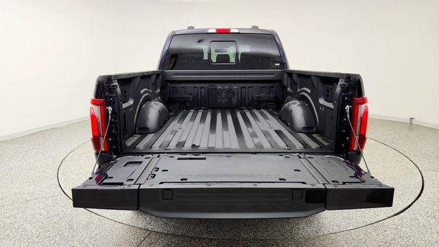 2026 Ford F-150 LARIAT 4WD SuperCrew 6.5' Box w/ 501A, Bed Utility Pkg, Moonroof - 23033201 - 21