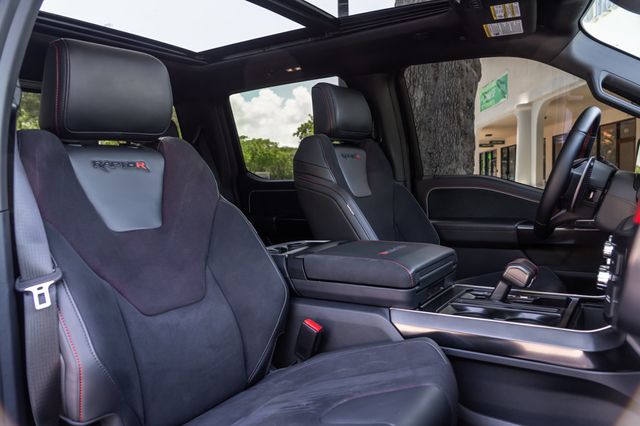 2026 Ford F-150 Raptor 4WD SuperCrew 5.5' Box - 23032390 - 25