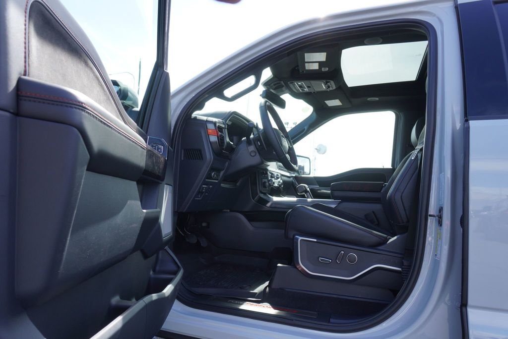 2026 Ford F-150 RAPTOR R - 23091057 - 21