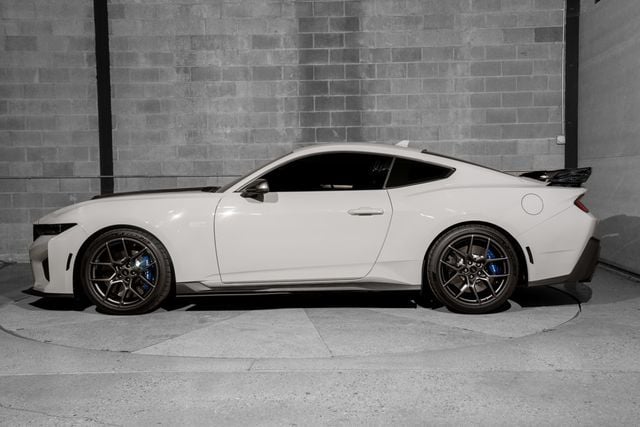 2026 Ford Mustang Dark Horse SC Coupe - 23097268 - 3