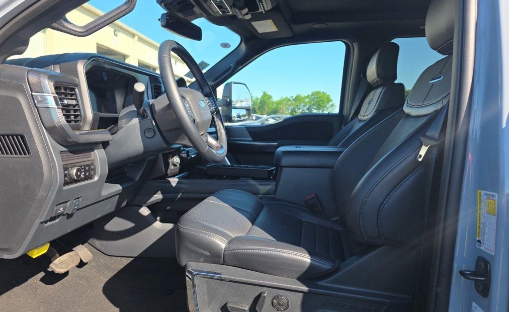 2026 Ford Super Duty F-250 SRW Platinum - 23038554 - 14