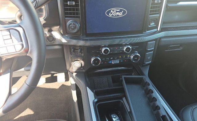 2026 Ford Super Duty F-250 SRW Platinum - 23038554 - 19