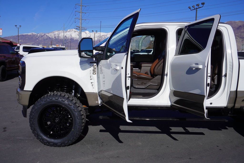 2026 Ford SUPER DUTY F-350 KING RANCH FX4 - 22976816 - 26