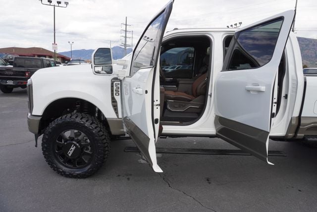 2026 Ford SUPER DUTY F-350 KING RANCH FX4 - 23073610 - 25