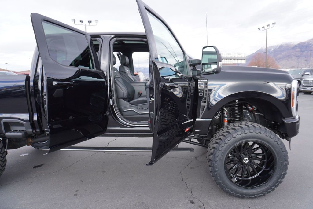 2026 Ford SUPER DUTY F-350 PLATINUM - 22968679 - 29