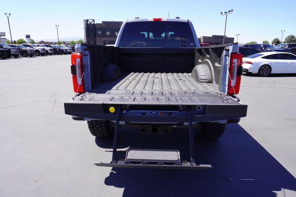 2026 Ford SUPER DUTY F-350 PLATINUM - 23024268 - 11