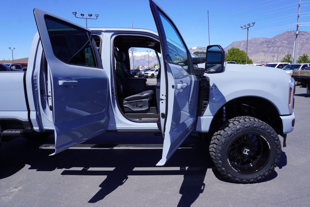 2026 Ford SUPER DUTY F-350 PLATINUM - 23024268 - 30