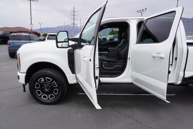 2026 Ford SUPER DUTY F-350 PLATINUM - 23028617 - 22