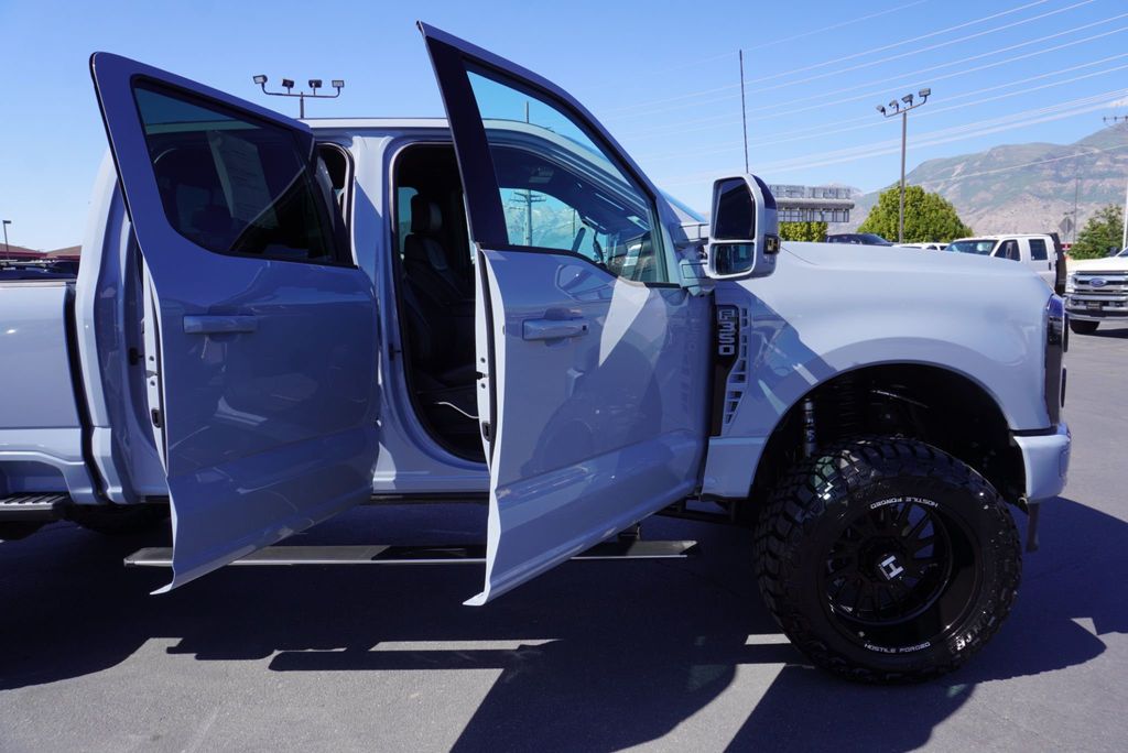 2026 Ford SUPER DUTY F-350 PLATINUM - 23036575 - 29