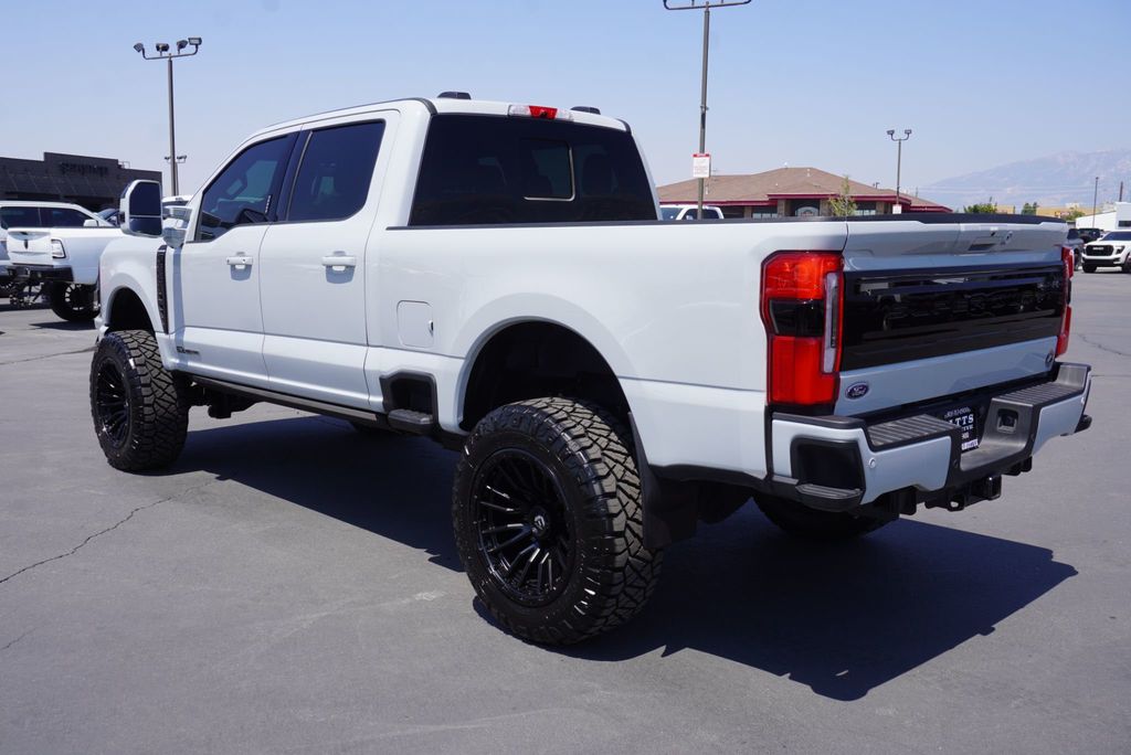 2026 Ford SUPER DUTY F-350 PLATINUM - 23062655 - 9