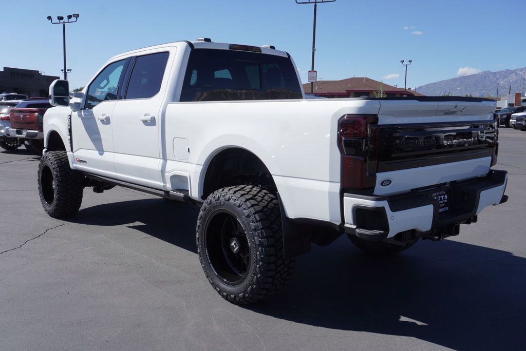 2026 Ford SUPER DUTY F-350 PLATINUM FX4 - 23030727 - 9