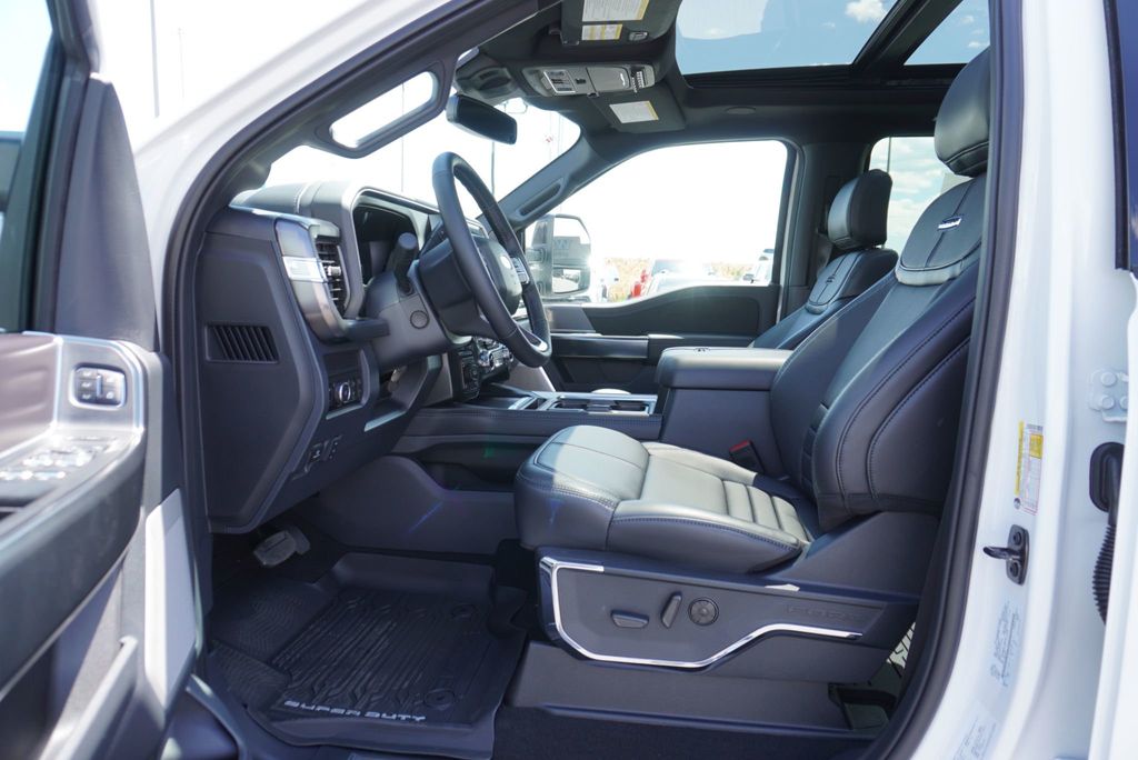 2026 Ford SUPER DUTY F-350 PLATINUM FX4 - 23030727 - 23