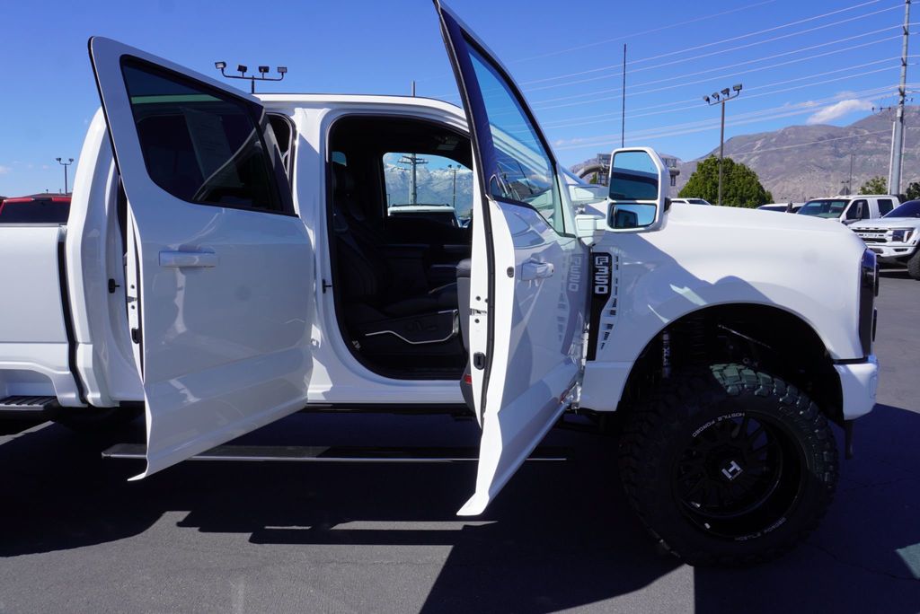 2026 Ford SUPER DUTY F-350 PLATINUM FX4 - 23030727 - 28