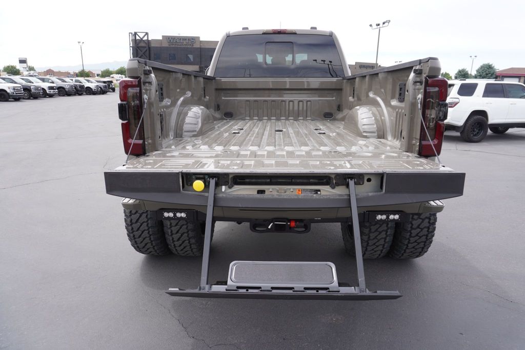2026 Ford SUPER DUTY F-350 PLATINUM PLUS - 23038225 - 11