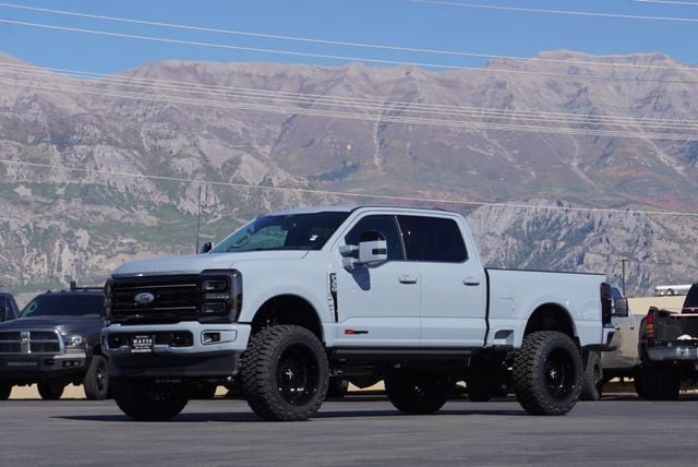 2026 Ford SUPER DUTY F-350 PLATINUM PLUS - 23090044 - 4