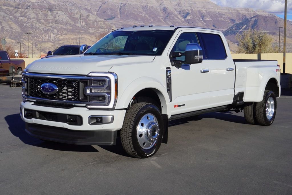 2026 Ford SUPER DUTY F-450 PLATINUM PLUS - 22943247 | Video 1