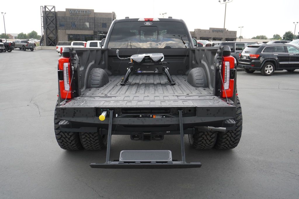 2026 Ford SUPER DUTY F-450 PLATINUM PLUS - 23059104 - 11