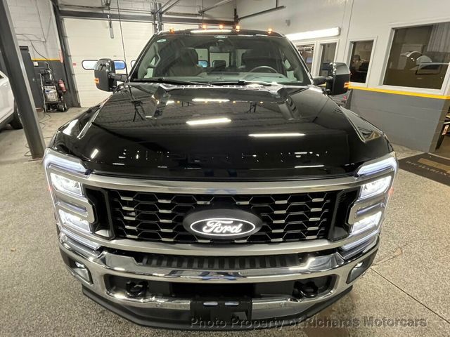 2026 Ford Super Duty F-450 DRW King Ranch 4WD Crew Cab 8' Box - 22958231 - 14