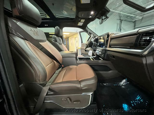 2026 Ford Super Duty F-450 DRW King Ranch 4WD Crew Cab 8' Box - 22958231 - 28