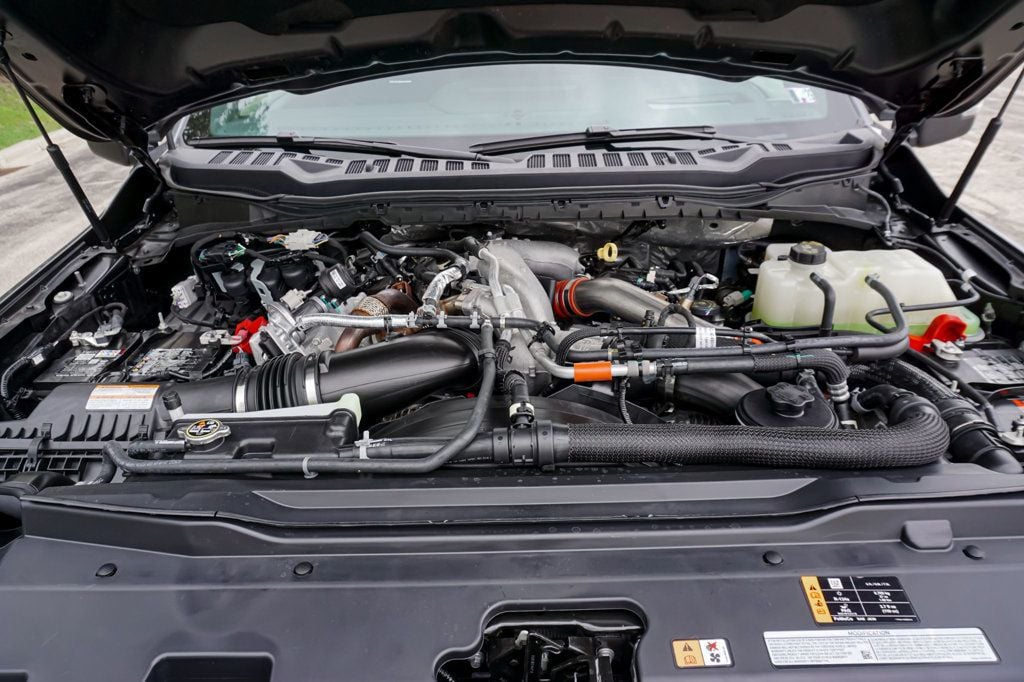 2026 Ford Super Duty F-450 DRW Platinum 4WD Crew Cab 8' Box - 23017218 - 11