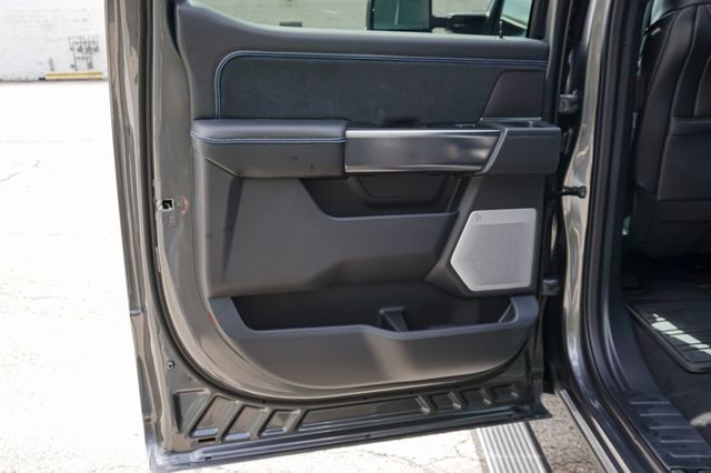 2026 Ford Super Duty F-450 DRW Platinum 4WD Crew Cab 8' Box - 23017218 - 19