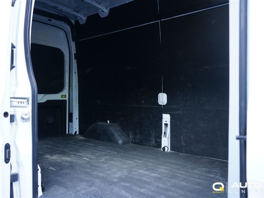 2026 Ford Transit Cargo Van T-250 148" Hi Rf 9150 GVWR RWD - 23082163 - 3