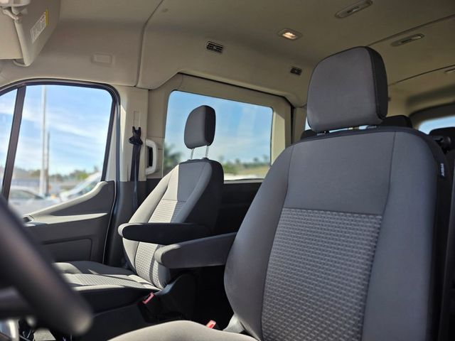 2026 Ford Transit Passenger Wagon T-350 148" Med Roof XLT RWD - 22979858 - 19