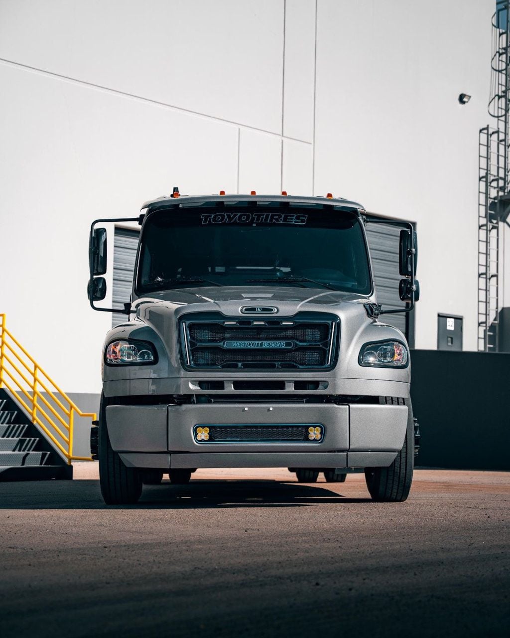 2026 Freightliner SportChassis LH5  - 23038882 - 8