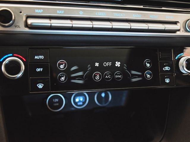 2026 Genesis G70 2.5T Prestige - 23008229 - 18