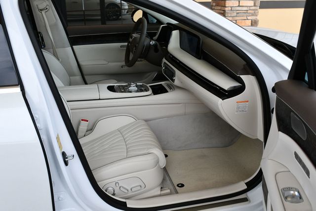 2026 Genesis G90 3.5T e-SC AWD W/Navigation and Bang & Olufsen Audio - 23016964 - 17