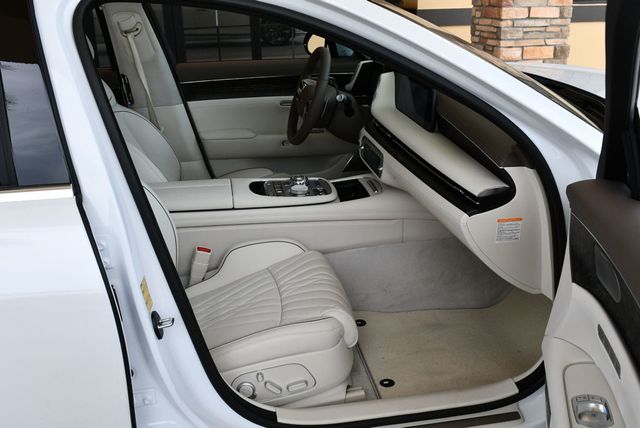 2026 Genesis G90 3.5T e-SC AWD W/Navigation and Bang & Olufsen Audio - 23016964 - 34