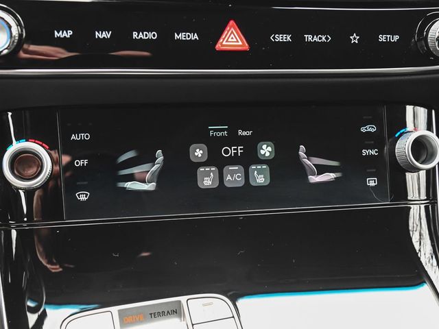 2026 Genesis GV70 2.5T - 22990235 - 24