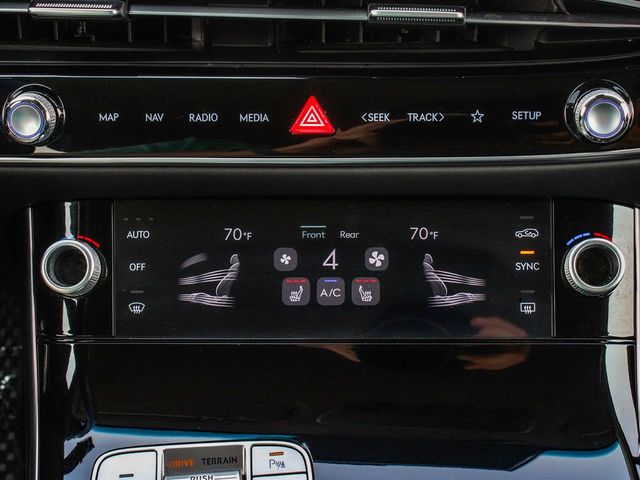 2026 Genesis GV70 2.5T - 23077182 - 22