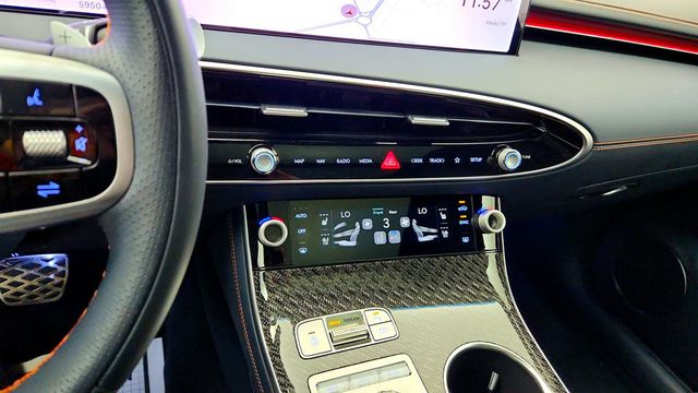 2026 Genesis GV70 2.5T Sport Prestige AWD - 23037802 - 16