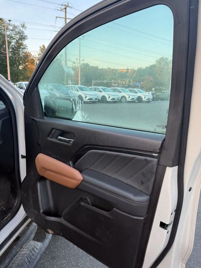 2026 GMC Canyon 4WD Crew Cab AT4 - 23082904 - 11