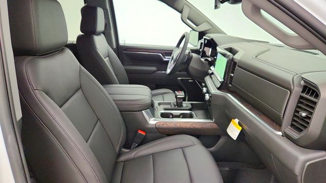 2026 GMC Sierra 1500 2WD Crew Cab 147'' SLT w/ Texas Edition SLT Premium Plus Package - 23001319 - 22