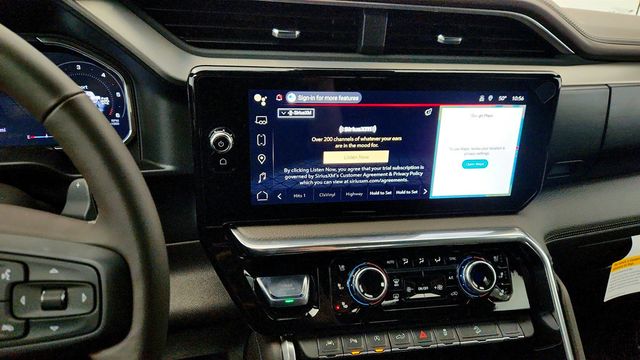 2026 GMC Sierra 1500 4WD Crew Cab 147'' Denali w/ Reserve Package & 6.2L EcoTec3 V8 - 23015757 - 17