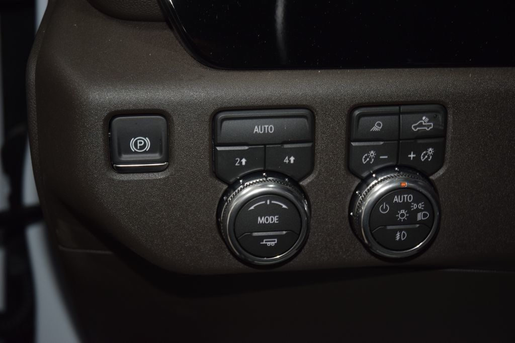 2026 GMC Sierra 1500 4WD Crew Cab 147" SLT - 23063392 - 42