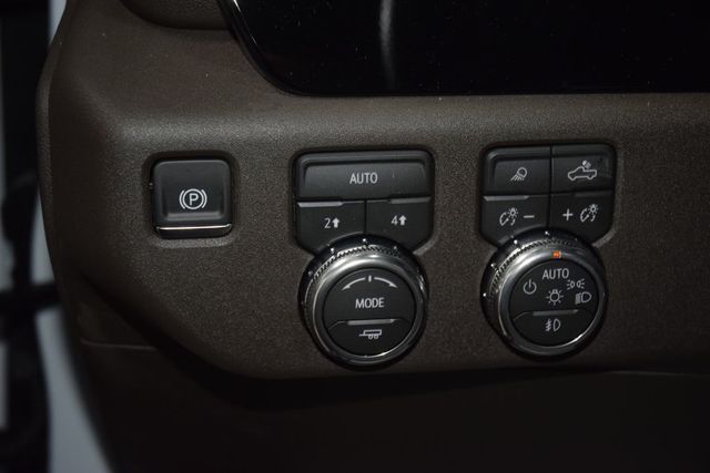 2026 GMC Sierra 1500 4WD Crew Cab 147" SLT - 23063392 - 42