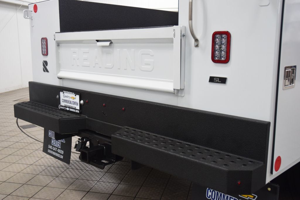 2026 GMC Sierra 3500HD 3500HD CREW 4X4 * 6.6 V8 * 9' READING UTILITY * 6K MILES - 23029383 - 13