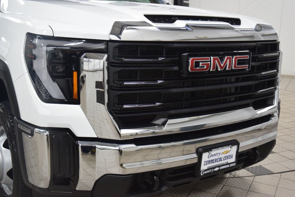 2026 GMC Sierra 3500HD 3500HD CREW 4X4 * 6.6 V8 * 9' READING UTILITY * 6K MILES - 23029383 - 6