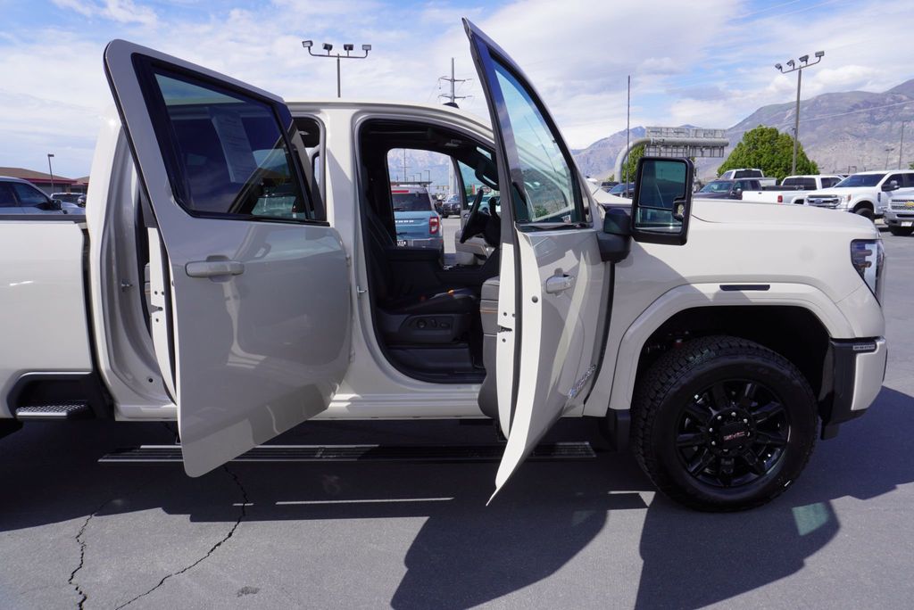 2026 GMC Sierra 3500HD AT4 HD - 23028622 - 26